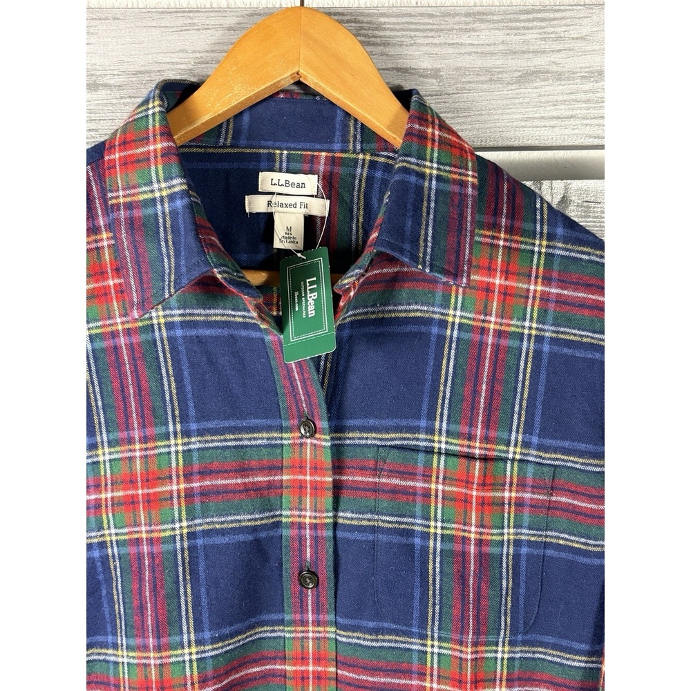 LL Bean Flannel Shirt Women M Relaxed Fit Scotch Plaid Long Sleeve Button Up NEW - Picture 2 of 8
